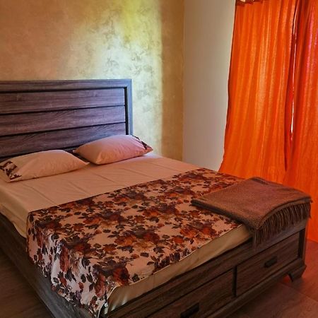 Milan Rooms Констанца Екстериор снимка