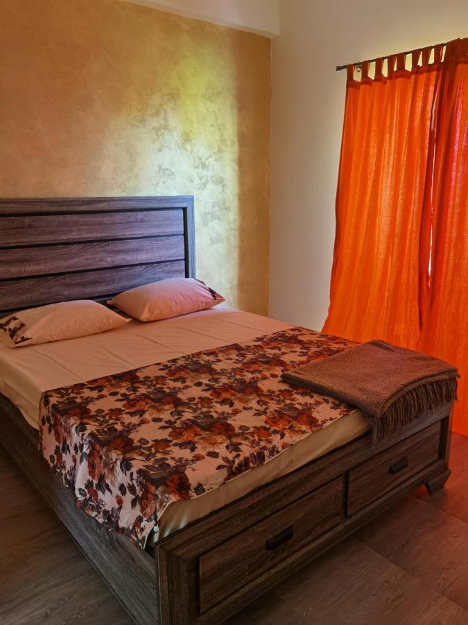 Milan Rooms Констанца Екстериор снимка